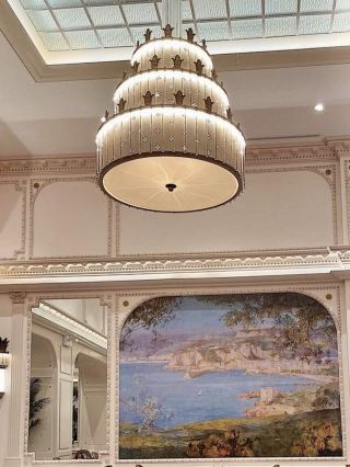 蒂沃利花園附近的傳奇優雅歷史巴黎咖啡館之旅 