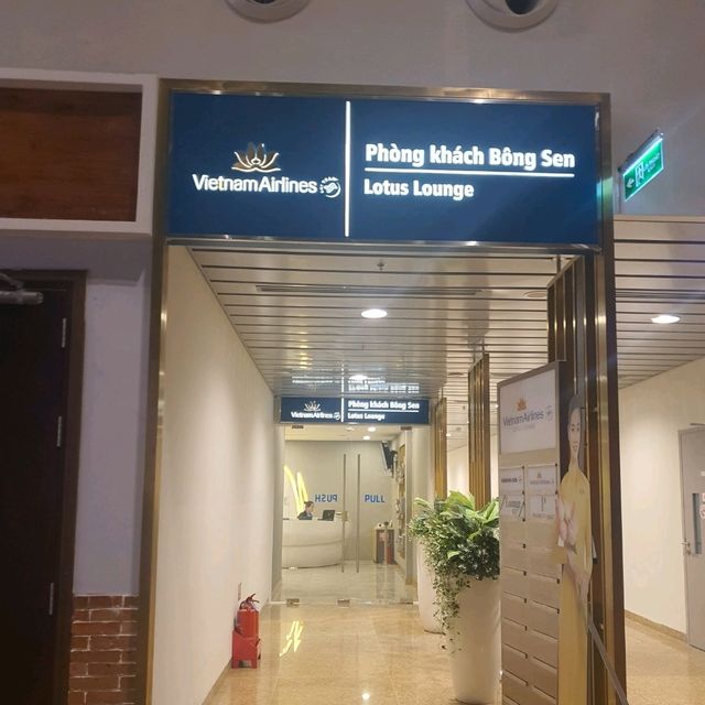 나트랑 공항 샤워가능한 라운지, 로투스 라운지