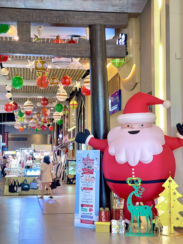 เช็คอินดูไฟคริสต์มาสสุดอลังที่ Gateway Ekamai 🎄