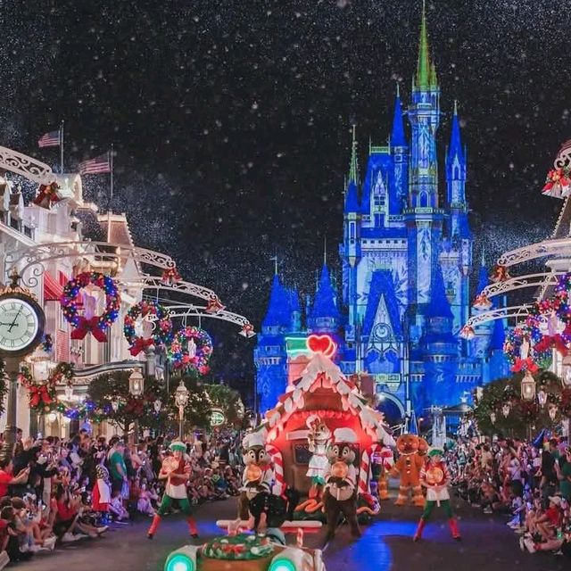 The Disney World Christmas Parade, Florida 