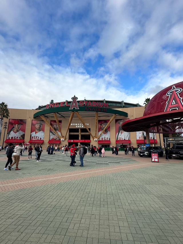 🌴 カリフォルニア1日プラン: 野球観戦からビーチまで満喫！
