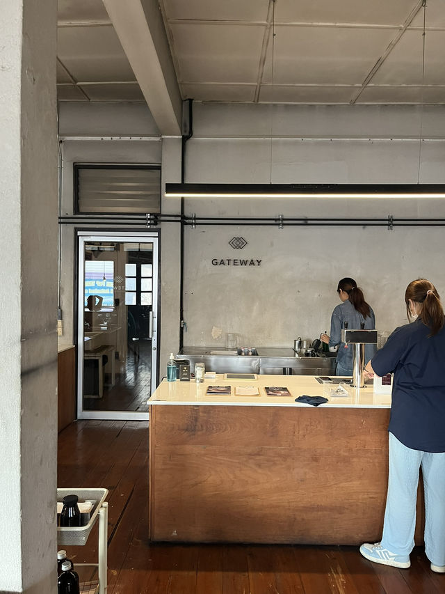 올드타운 근처 카페 찾는다면? 'Gateway Coffee Roaster'🇹🇭