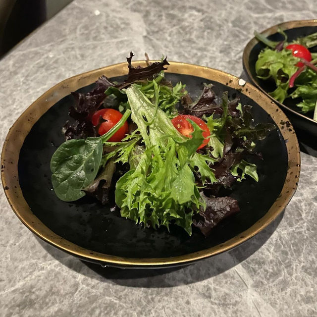樓上有氣氛酒吧餐廳