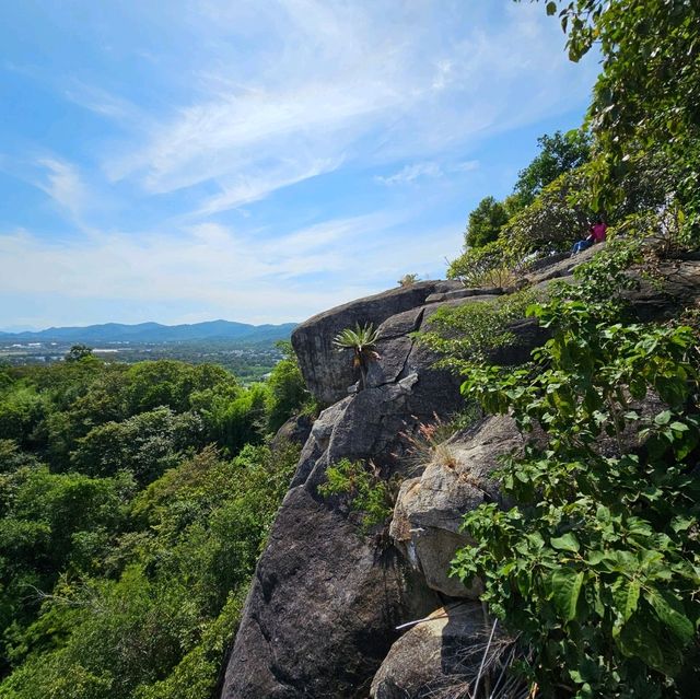 วัดเขาสนามชัยหัวหิน