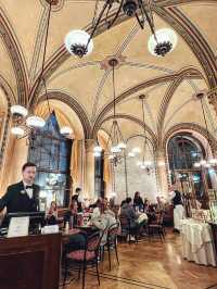 Stunningly beautiful cafe in Vienna