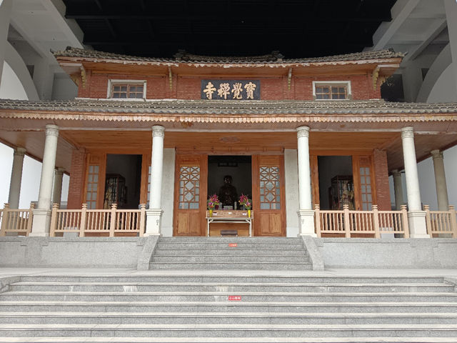 台中旅行　宝覚寺の大仏！