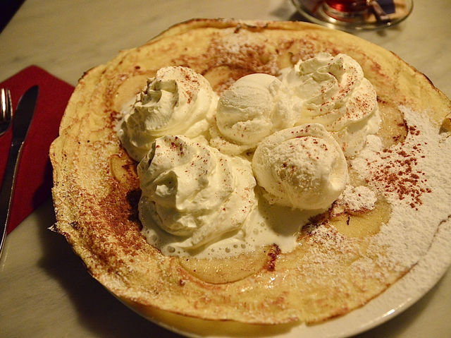 Giant Dutch Pancakes at The Pancake Bakery🇳🇱
