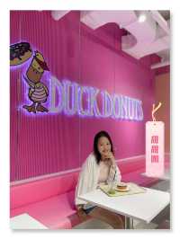 粉紅甜蜜的旅行日記：曼谷Duck Donuts Thailand美食！✨🍩