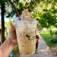 ณ อุบลของฝาก & คาเฟ่พิบูลมังสาหาร 