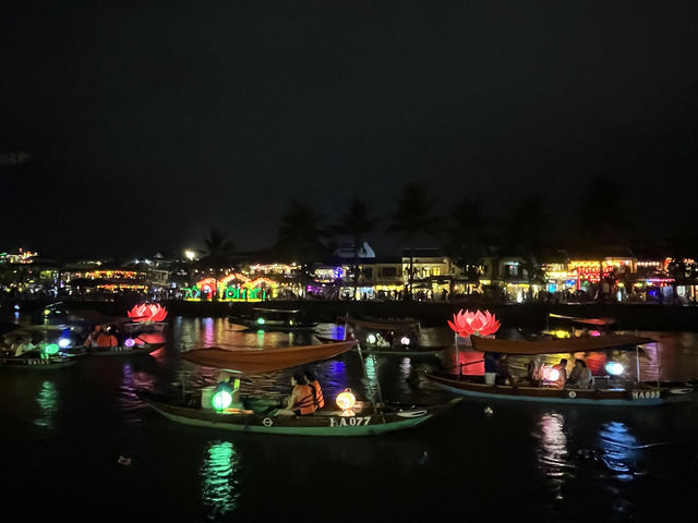 會安古城～白天 夜晚兩風情