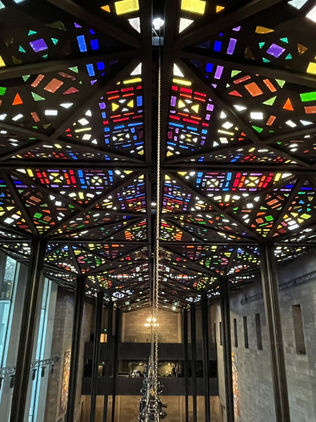 🇦🇺 Lost in a Kaleidoscope: A Journey Through the NGV