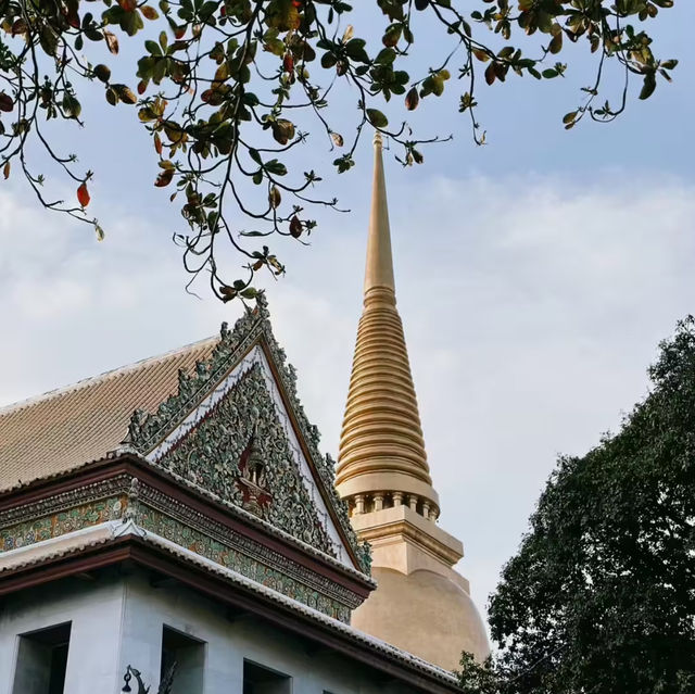 曼谷廊曼寺～靜謐中的金光