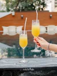 พักผ่อนหย่อนใจที่ Floral Court Hotel & Residence 