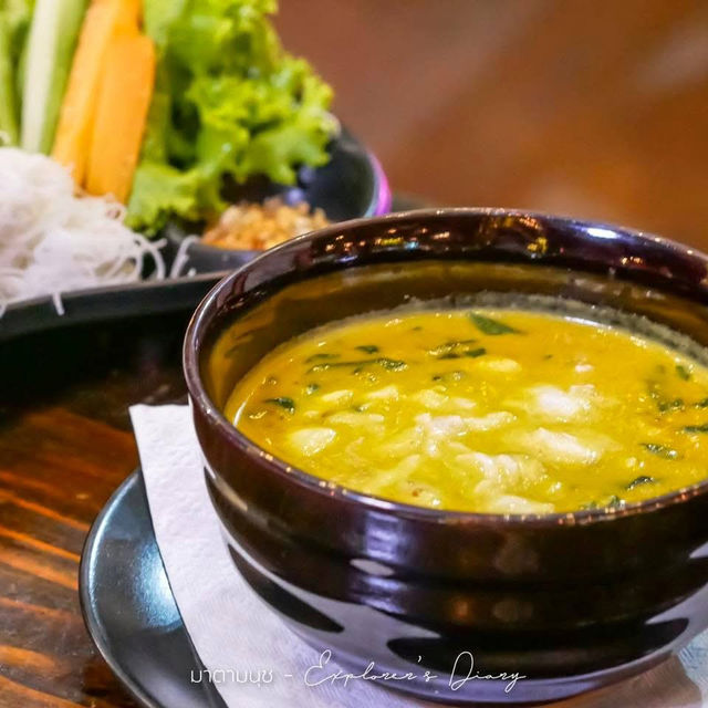 ร้านอาหารนั่งชิลล์ยามค่ำคืน