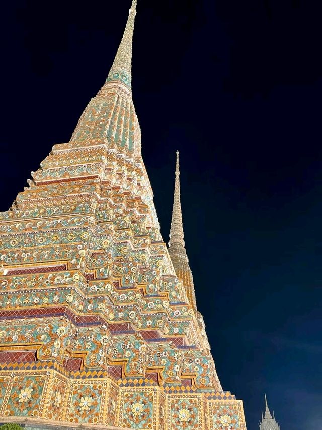 Evening Magic at Wat Pho 🌅