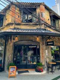 藏身石龍軍路上的百年老宅咖啡店 Sarnies Bangkok