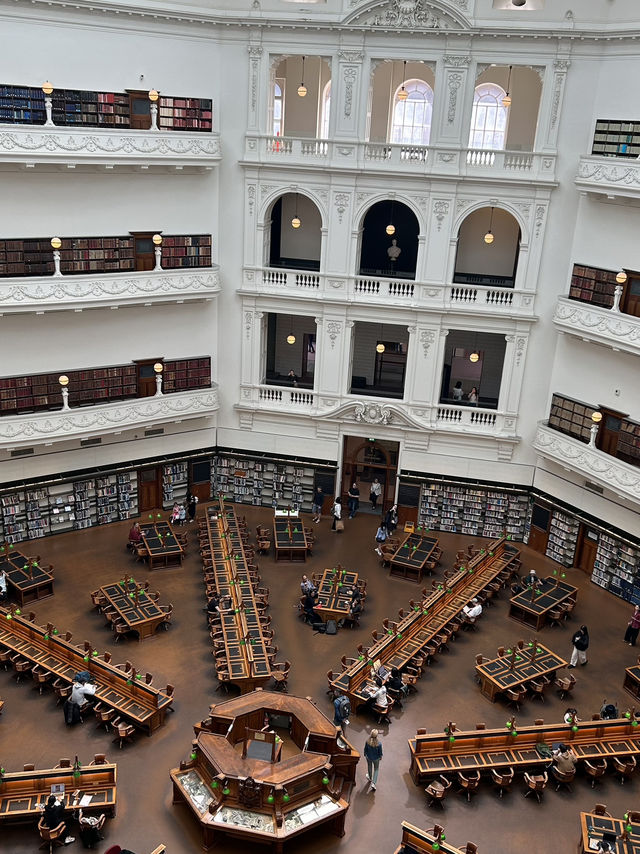 【メルボルン】ビクトリア州立図書館