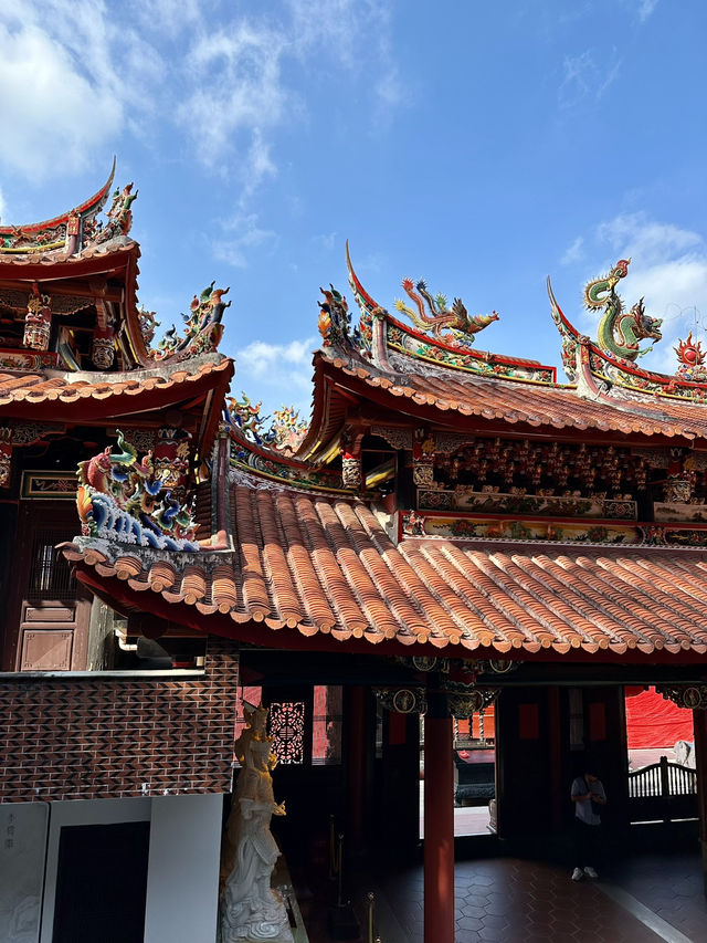 Stone Whispers: Decoding Qingshuiyan's Architectural Alchemy