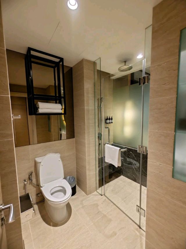 Hotel Stripes Kuala Lumpur, Autograph Collection