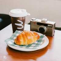 คาเฟ่โซนบ้านฉางระยอง ที่รีโนเวทจากบ้านไม้หลังเก่า