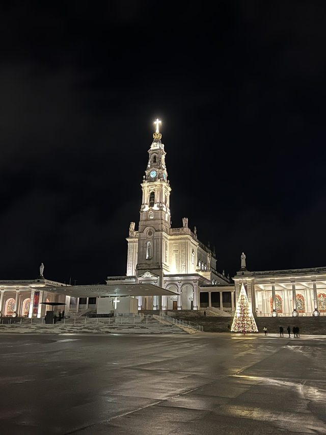 Winter Serenity at the Sanctuary of Fatima – 2024