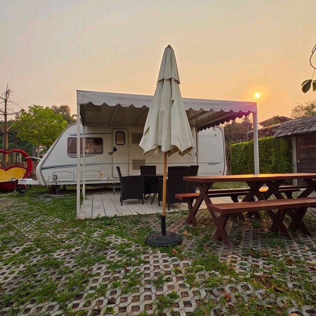 บ้านแซวการ์เด้น แอนด์ รีสอร์ท 🌳🏪