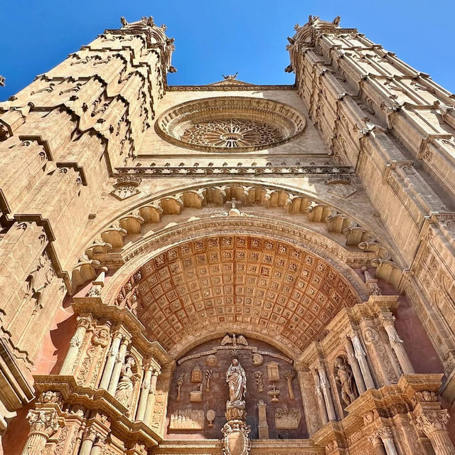 🌴 Weekend Escape to Palma de Mallorca: Sun, Sea & Spanish Charm