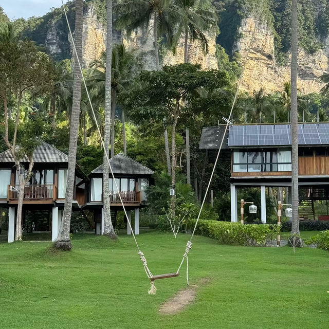 Tinidee hotel, Tonsai beach ,krabi Thailand 