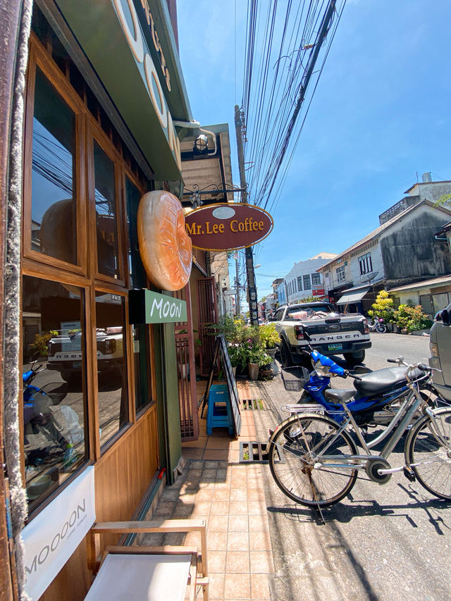 Cute donut cafe in Songkhla