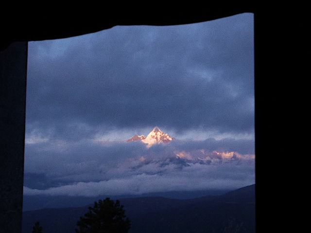 下塌｜日照金山｜既下山 梅里 SUNYATA