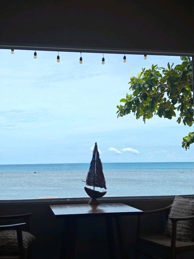 The Kelapa Beach Cafe สมุย