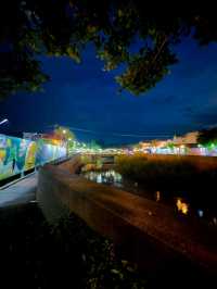 Local Charm: Strolling Through Lomsak Town