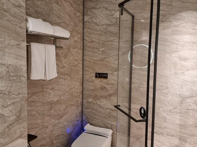 My Oasis in Shanghai - Perfect Location & Great Value!