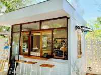 Coco & Coff ร้านกาแฟในสวนมะพร้าวและสน