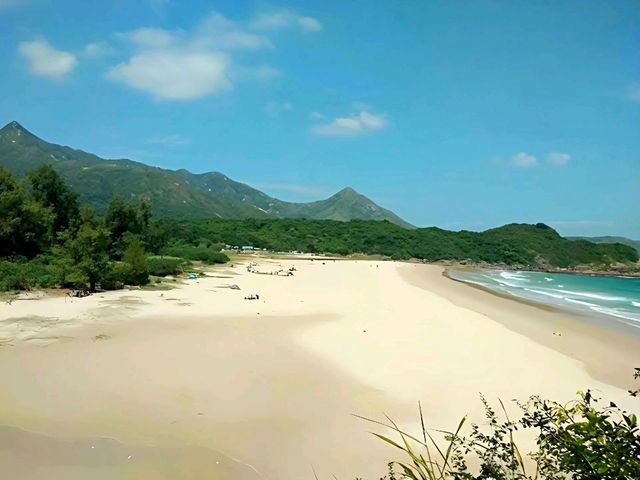Stars and Sand: A Family Adventure at Sai Wan Beach 