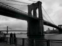 New York City After Dark: Midnight Walks Across the Brooklyn Bridge