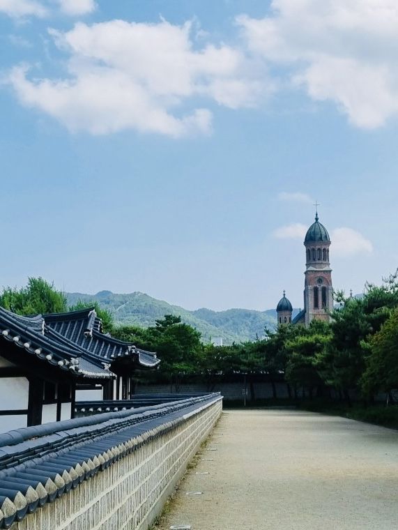 Gyeonggijeon Shrine: A Journey to the Heart of Joseon