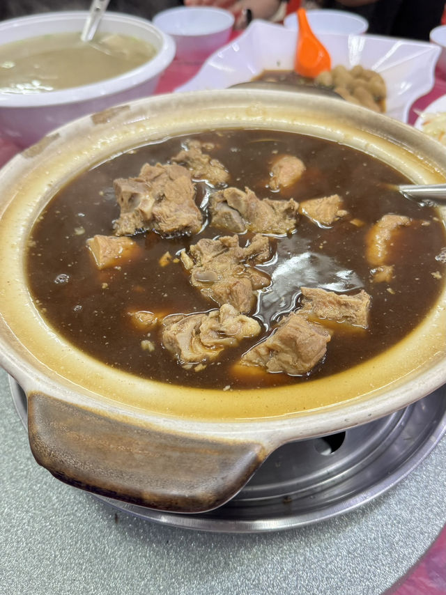 馬來西亞雙峰塔，十號胡同，新峰肉骨茶