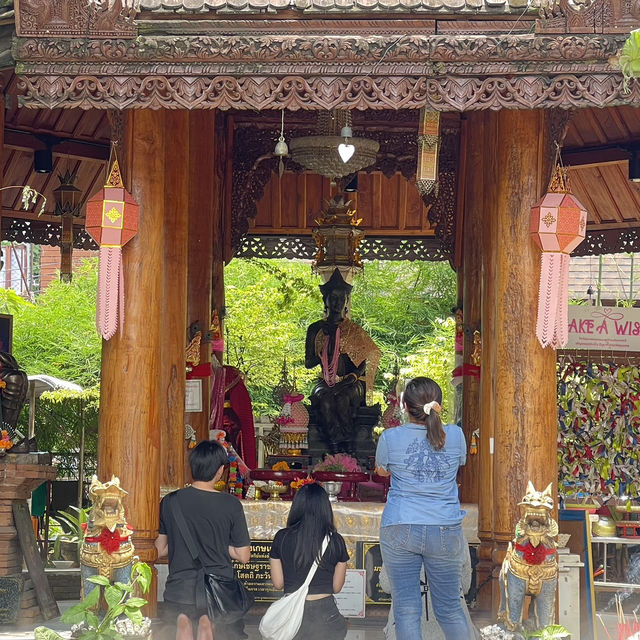 วัดโลกโมฬี เสน่ห์ล้านนาโบราณกลางเมืองเชียงใหม่