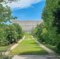 Regal Grandeur: Stepping into the Splendor of Royal Palace of Madrid 🇪🇸