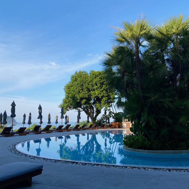 หนีความวุ่นวายมาใช้ชีวิตช้าๆที่The Nai Harn Phuket