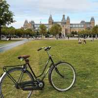 🚴‍♂️🌷 Summer Cycling Around Museumplein: Art, Parks & Amsterdam’s Iconic Squares