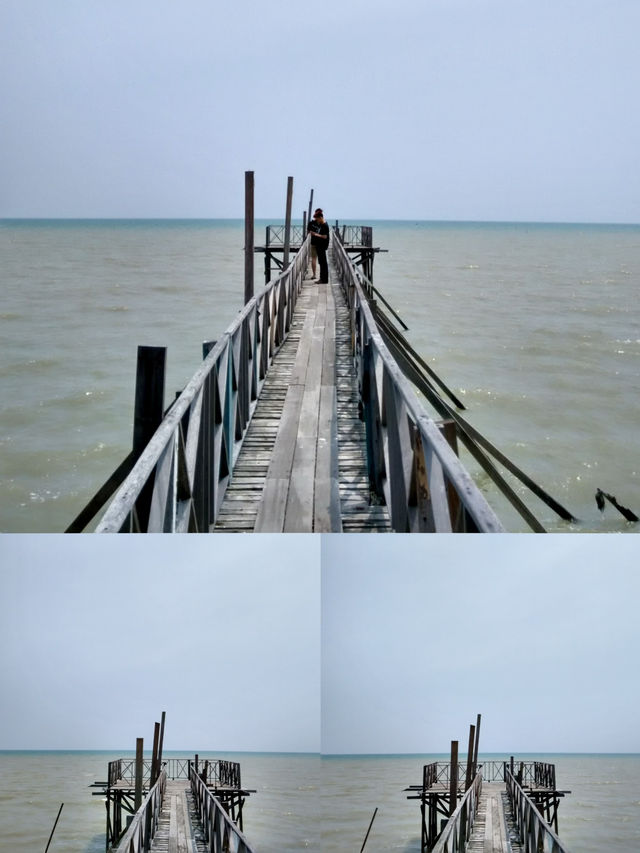 Sunset strolls and seaside nostalgia at Lover’s Bridge, Tanjung Sepat