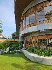 Hitch & Round Cafe and Space | ปราณบุรี