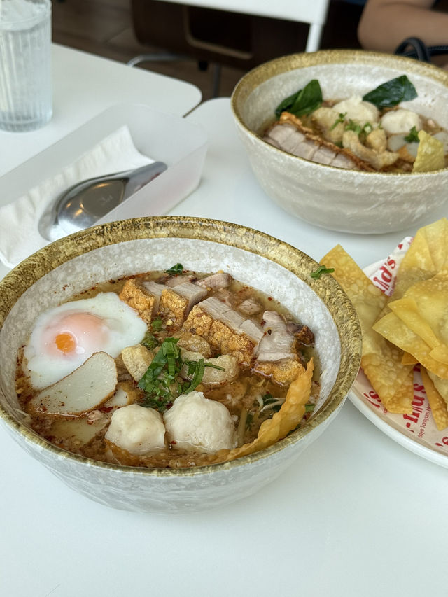 ก๋วยเตี๋ยวต้มยำป้านิด อยุธยา
