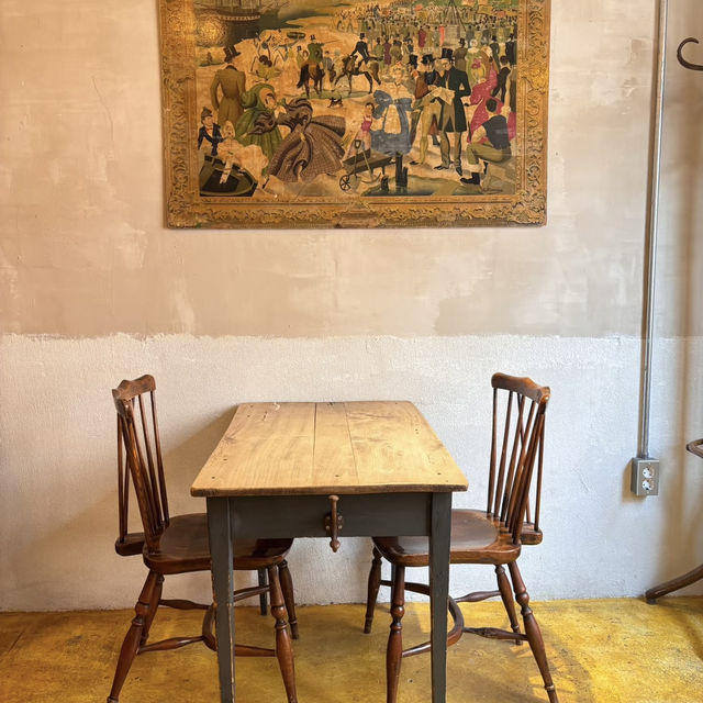 Simplicity with Edge – My Visit to Camel Coffee, Seoul