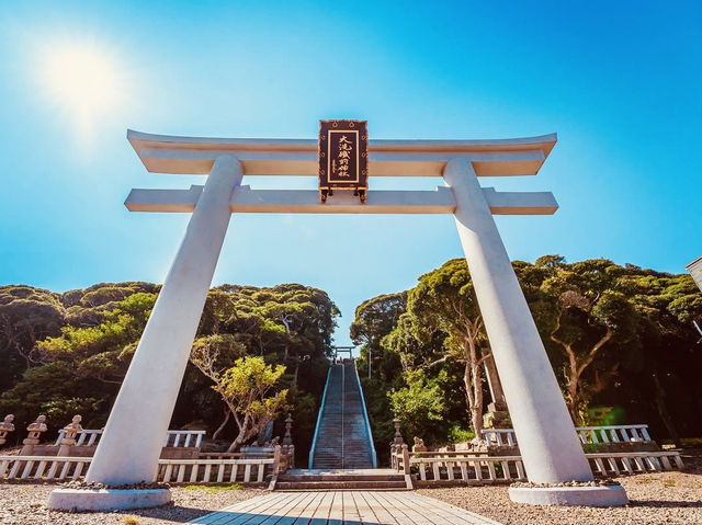 Summer Day at Ōarai Isosaki Shrine: A Breathtaking Oceanfront Escape