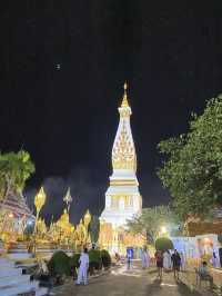 พระธาตุศักดิ์สิทธิ์สองฝั่งโขง #พระธาตุพนม 🙏🏻