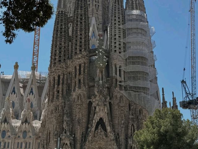Sagrada Família Is Straight Up Mind Blowing