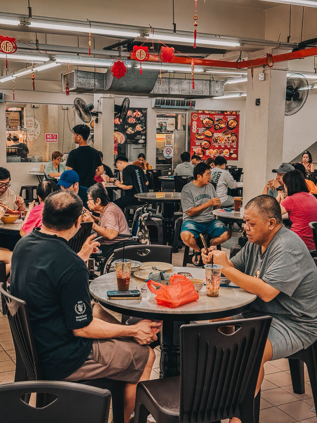Midday Makan Spot for Local Favourites — KW Food Street, Pandan Indah